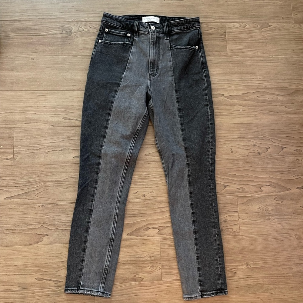 A&F The Skinny High Rise Curve Love